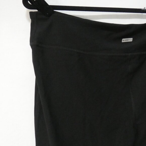 ATHLETIC WORKS - Fitted Crop - Dri More Tech | XL | Cropped Black Leggings - Picture 10 of 16